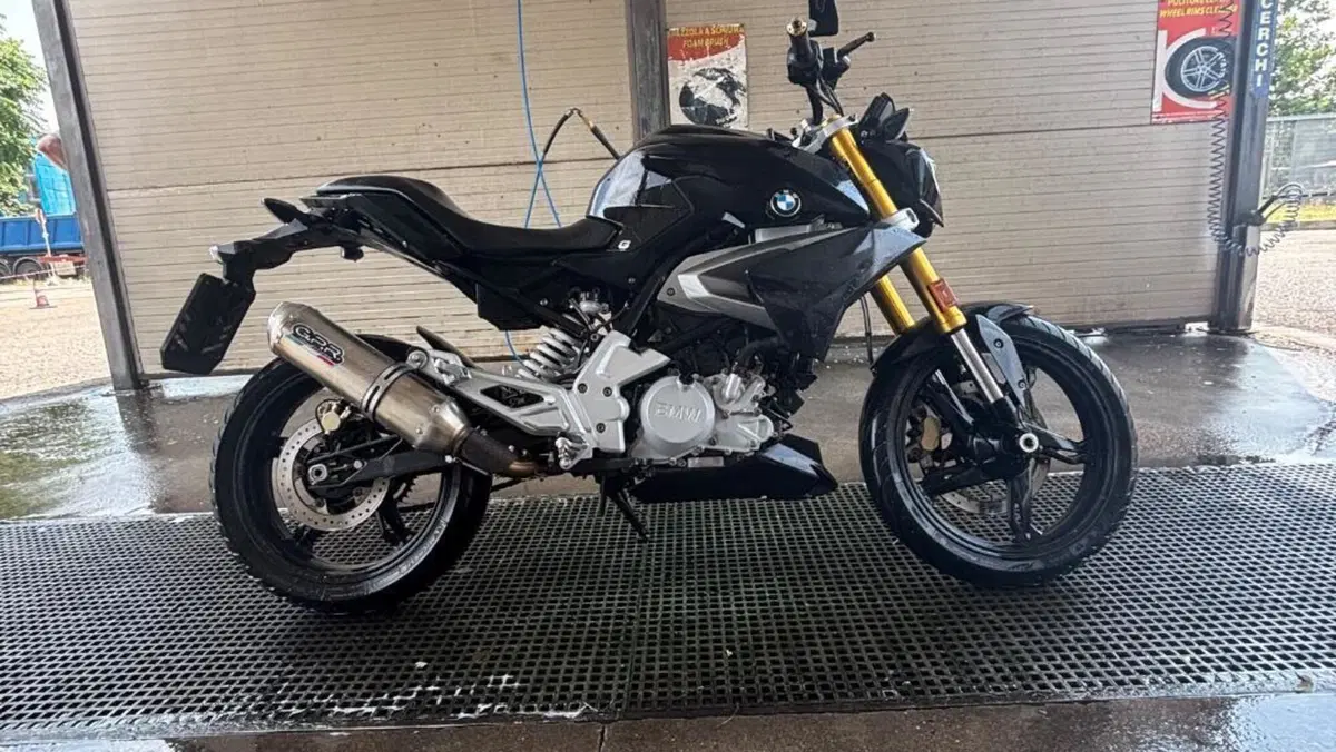 Bmw G 310 R (2021 - 25)  (2)