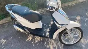 Piaggio Liberty 50 (2018 - 20)  (4)