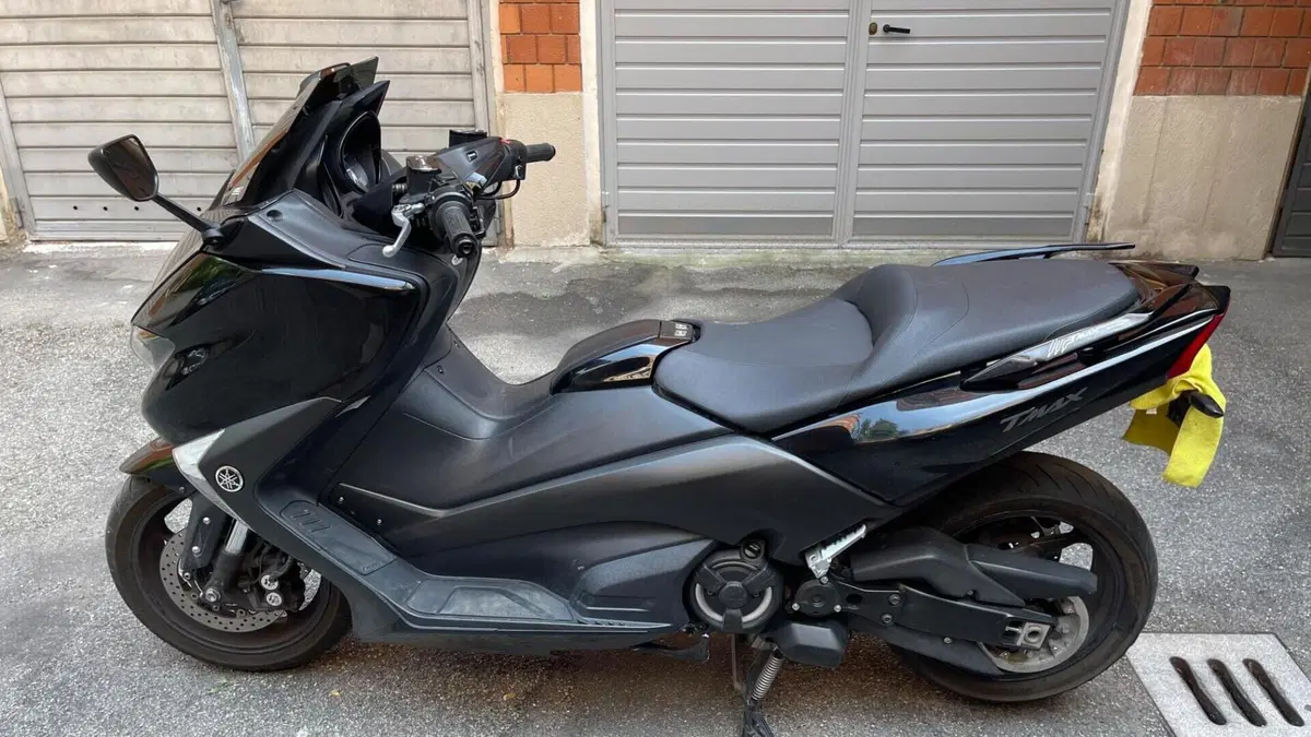 Yamaha T-Max 530 (2017 - 19)  (2)