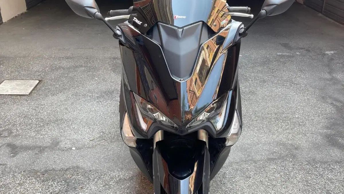 Yamaha T-Max 530 (2017 - 19)  (3)