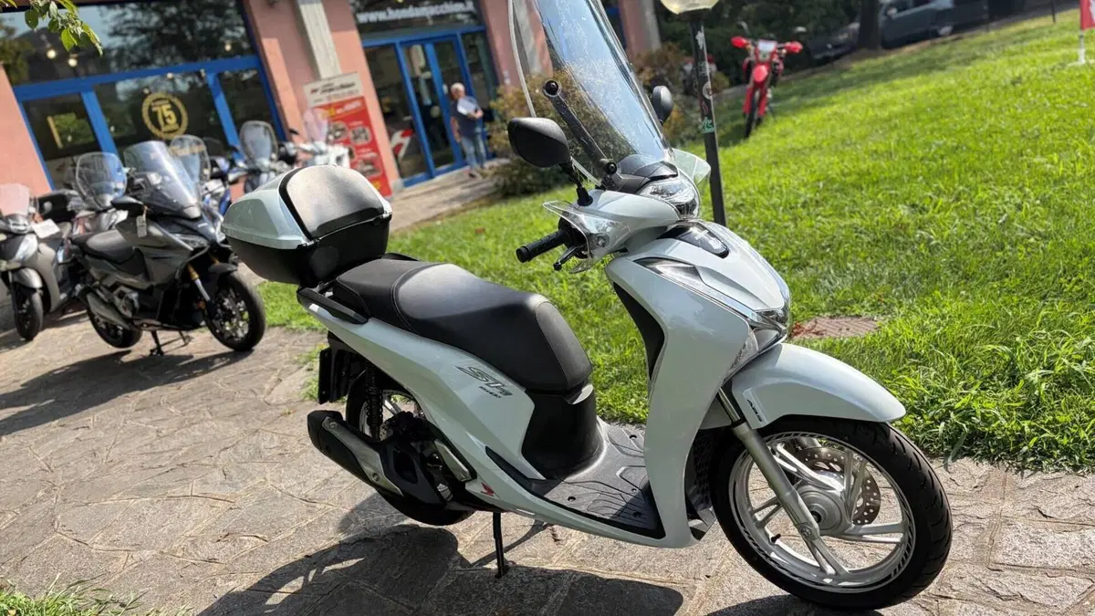 Honda SH 150i (2017 - 19)  (4)