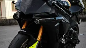 Yamaha YZF R1 60th Anniversary (2015 - 16)  (5)