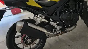 Honda CB 750 Hornet (2023 - 24)  (4)