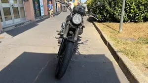 Triumph Scrambler (2006 - 17)  (2)