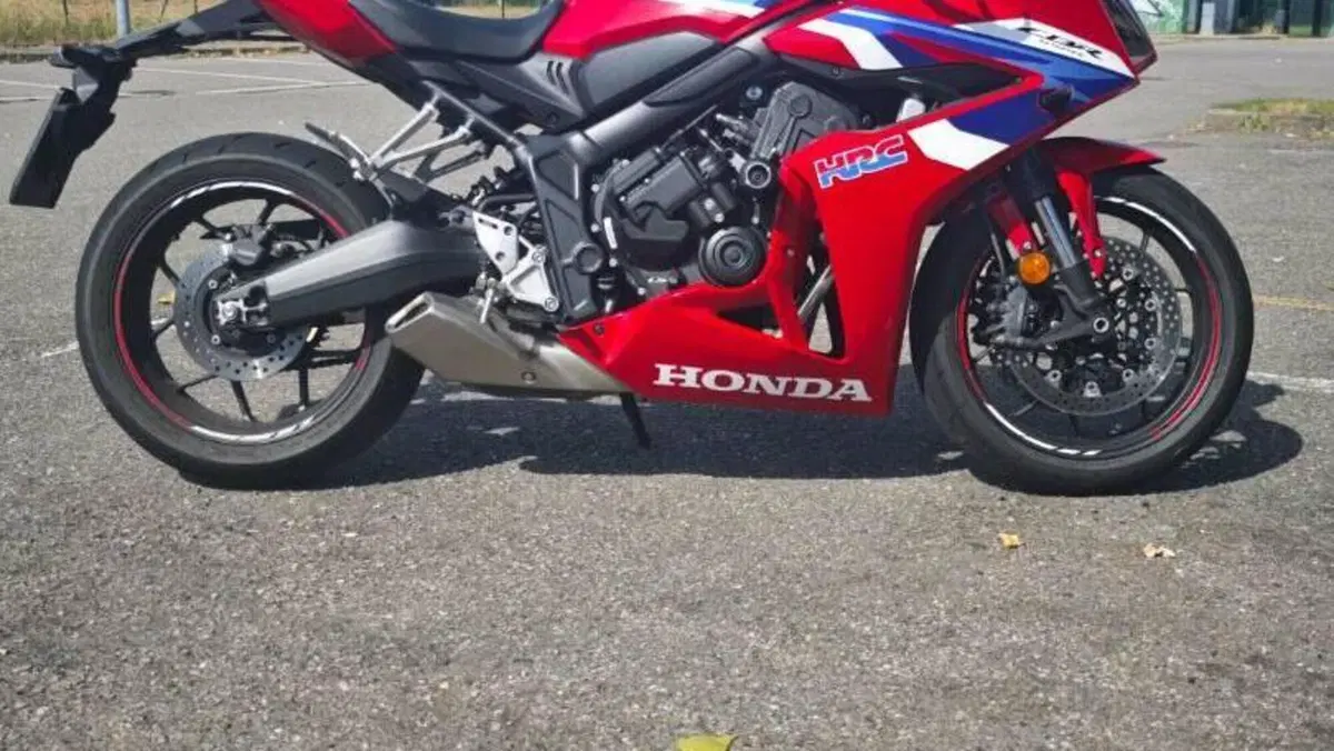 Honda CBR 650 R E-Clutch (2024 - 26) 