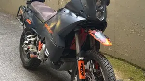 KTM 990 Adventure (2006 - 08)  (3)