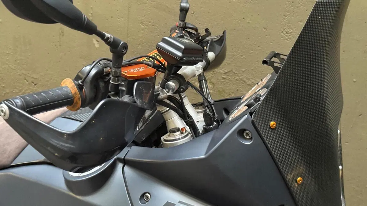 KTM 990 Adventure (2006 - 08)  (5)