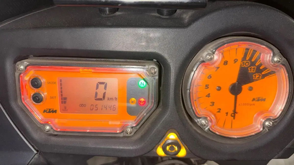 KTM 990 Adventure (2006 - 08)  (12)