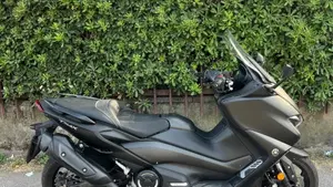 Yamaha T-Max 560 20° anniversario (2021) 