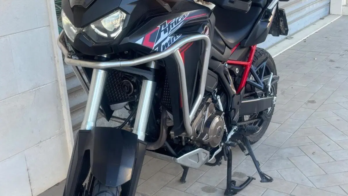 Honda Africa Twin CRF 1100L (2020 - 21)  (4)