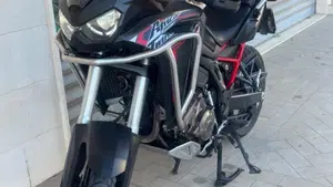 Honda Africa Twin CRF 1100L (2020 - 21)  (4)