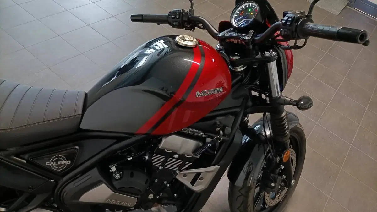 Moto Morini Calibro Custom (2024 - 26)  (11)