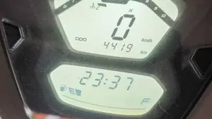 Kymco Agility 300i R16 ABS (2020)  (5)