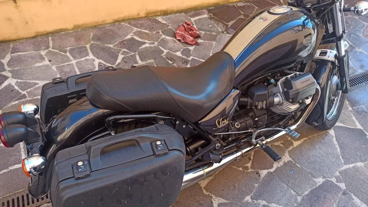 Moto Guzzi California Stone (2001 - 06)  (7)