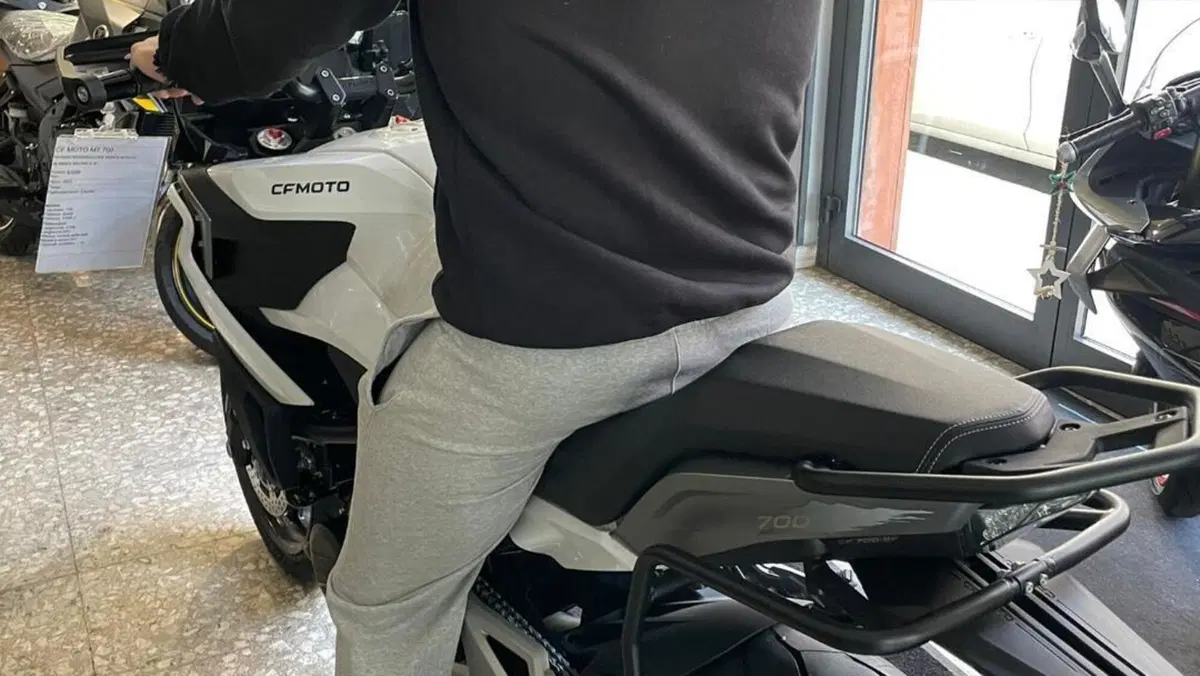 CFMOTO 700MT (2024 - 26)  (2)