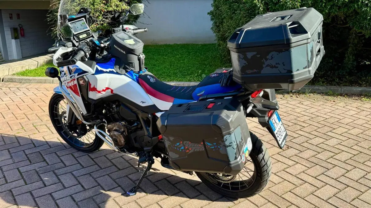 Honda Africa Twin CRF 1100L ES DCT (2024 - 26)  (2)