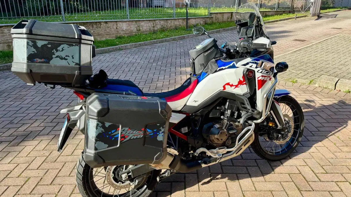 Honda Africa Twin CRF 1100L ES DCT (2024 - 26)  (3)