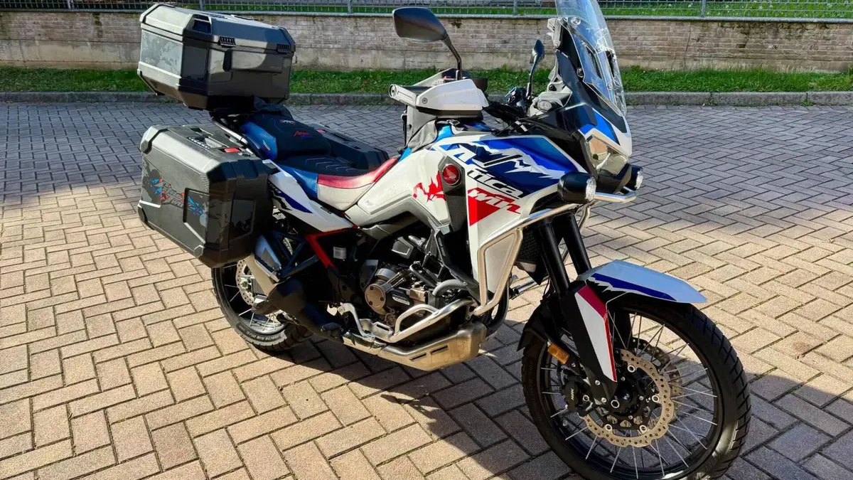 Honda Africa Twin CRF 1100L ES DCT (2024 - 26)  (4)