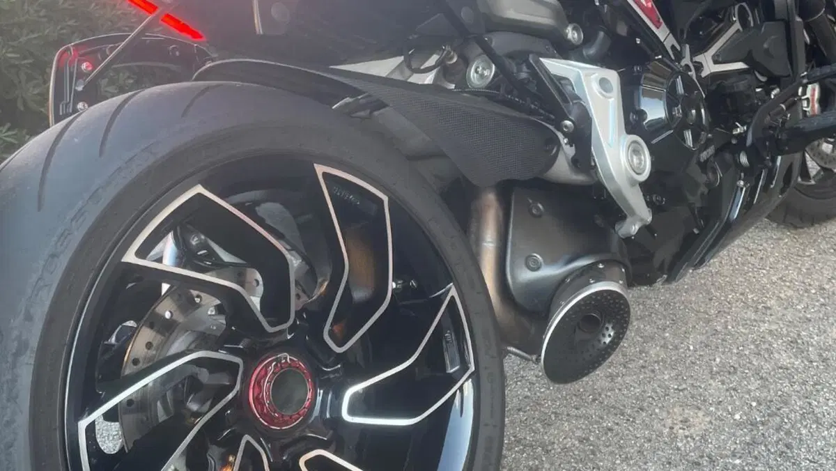 Ducati XDiavel 1262 S (2016 - 20)  (2)