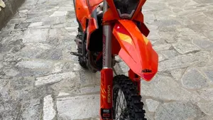 KTM 250 EXC-F Six Days (2025)  (2)