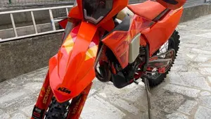 KTM 250 EXC-F Six Days (2025)  (4)