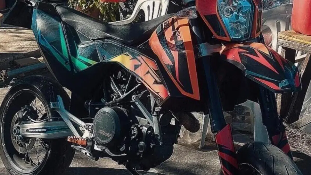 KTM 690 SMC (2008- 11)  (3)