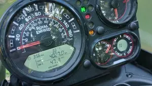 Royal Enfield Himalayan 411 (2021 - 24)  (5)