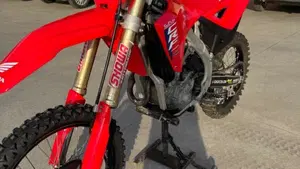 Honda CRF 250R (2025)  (3)
