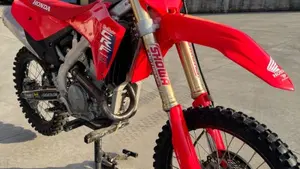 Honda CRF 250R (2025)  (4)