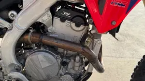Honda CRF 250R (2025)  (8)