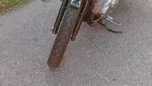 Harley-Davidson 883 (2008 - 09) - XL  (2)