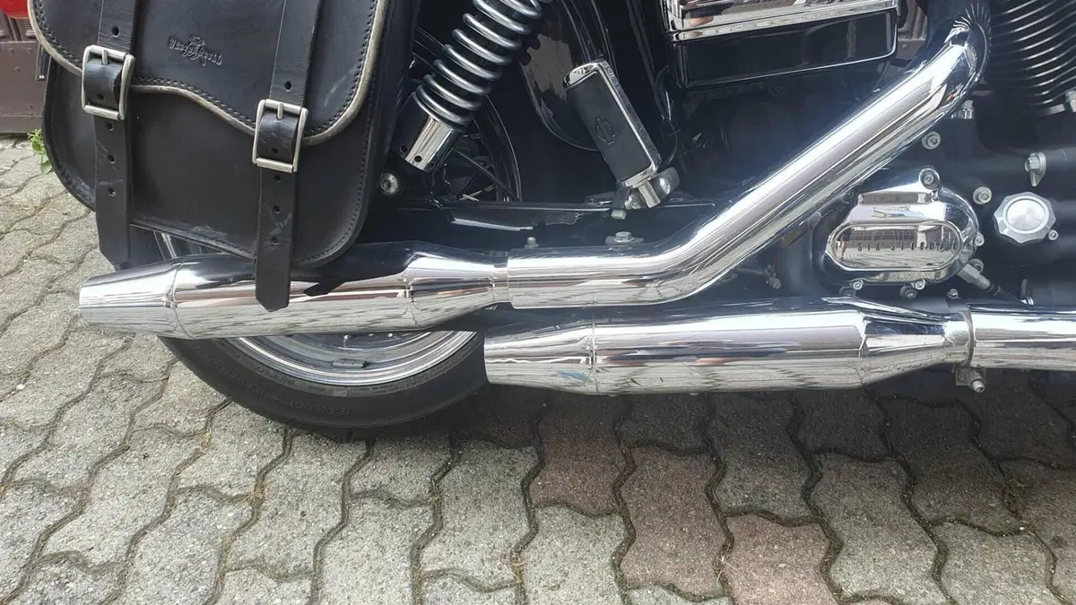 Harley-Davidson 1584 Super Glide Custom (2008 - 13) - FXDC  (8)