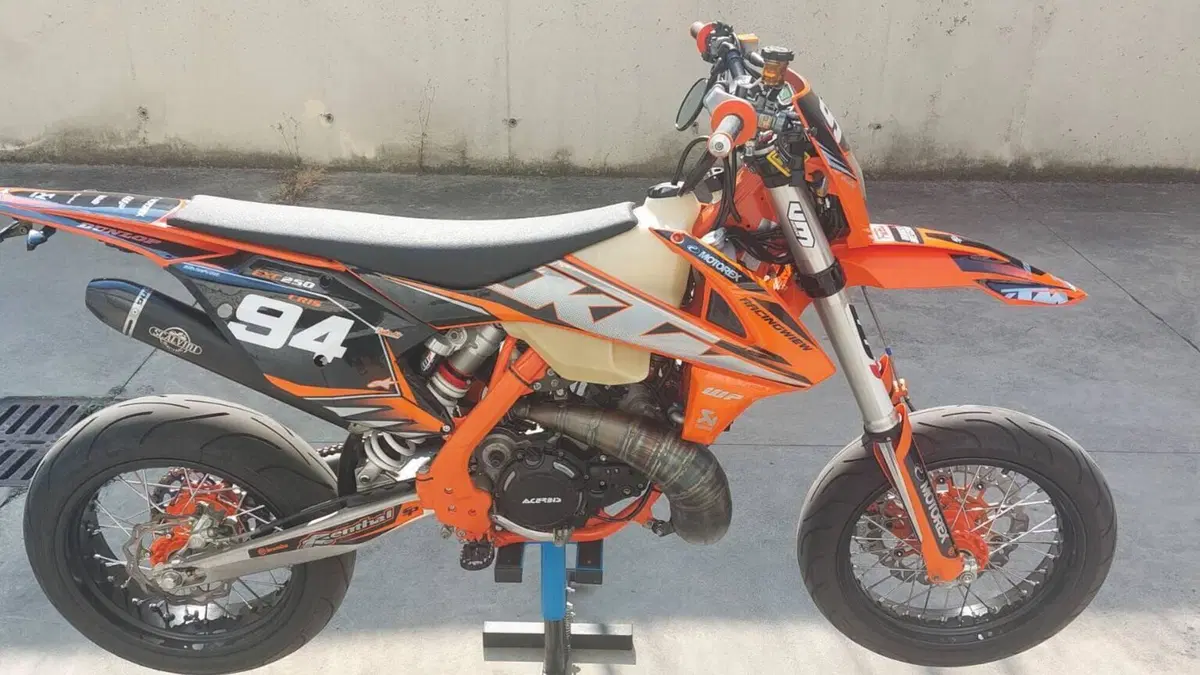 KTM 250 EXC TPI (2018)  (4)