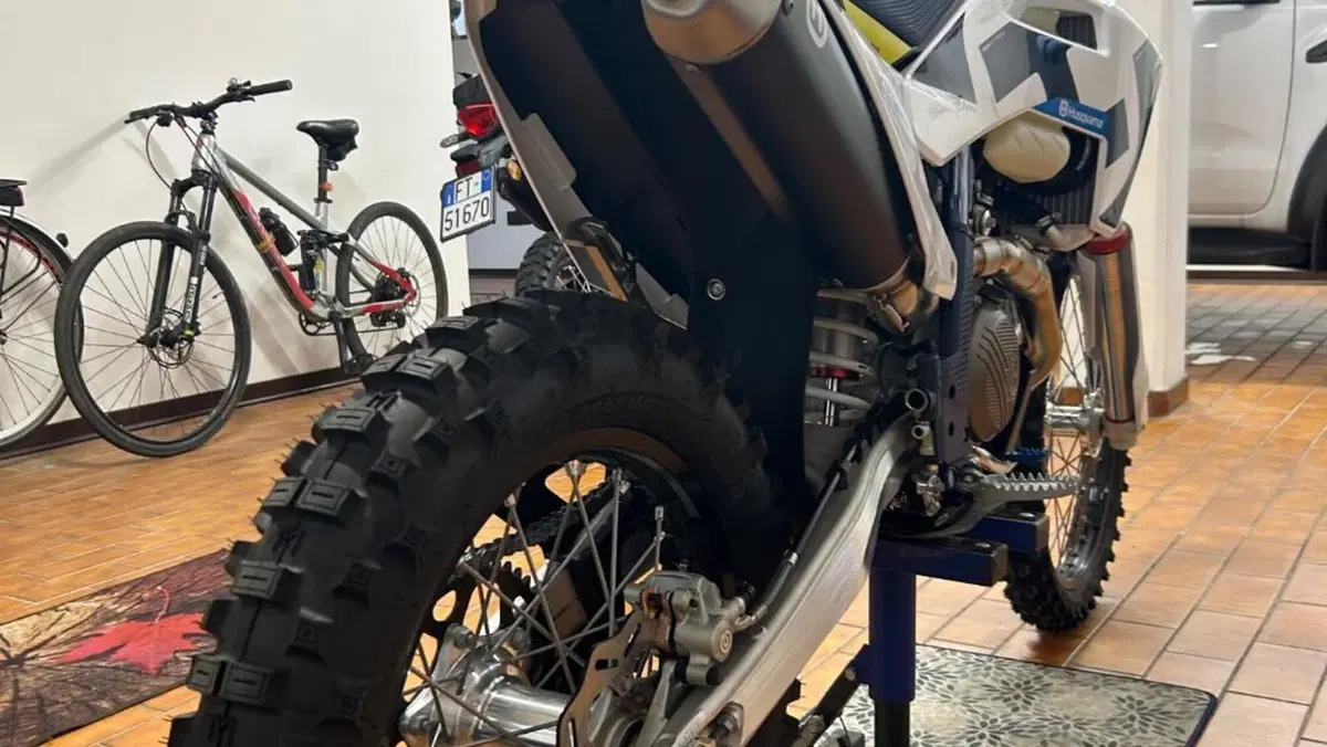 Husqvarna FE 501 (2026)  (2)