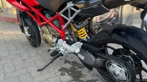 Ducati Hypermotard 1100 (2007 - 09)  (7)