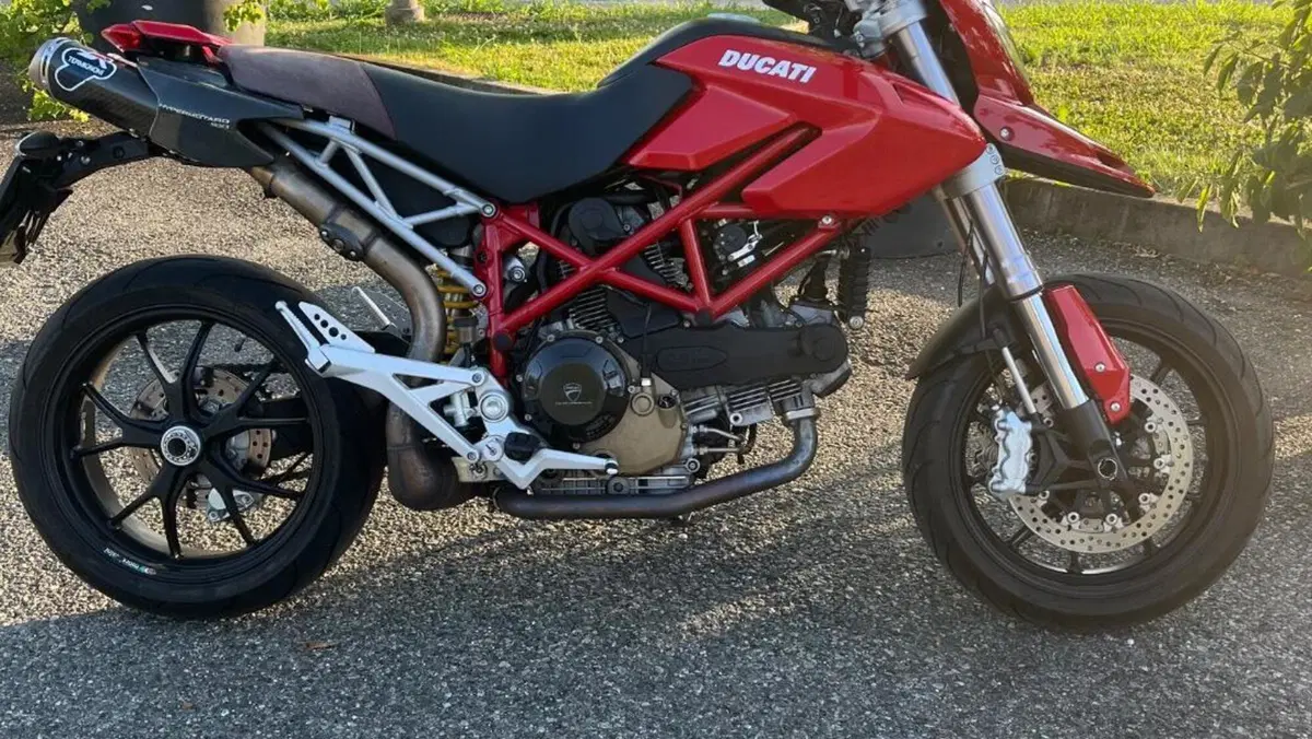 Ducati Hypermotard 1100 (2007 - 09)  (10)