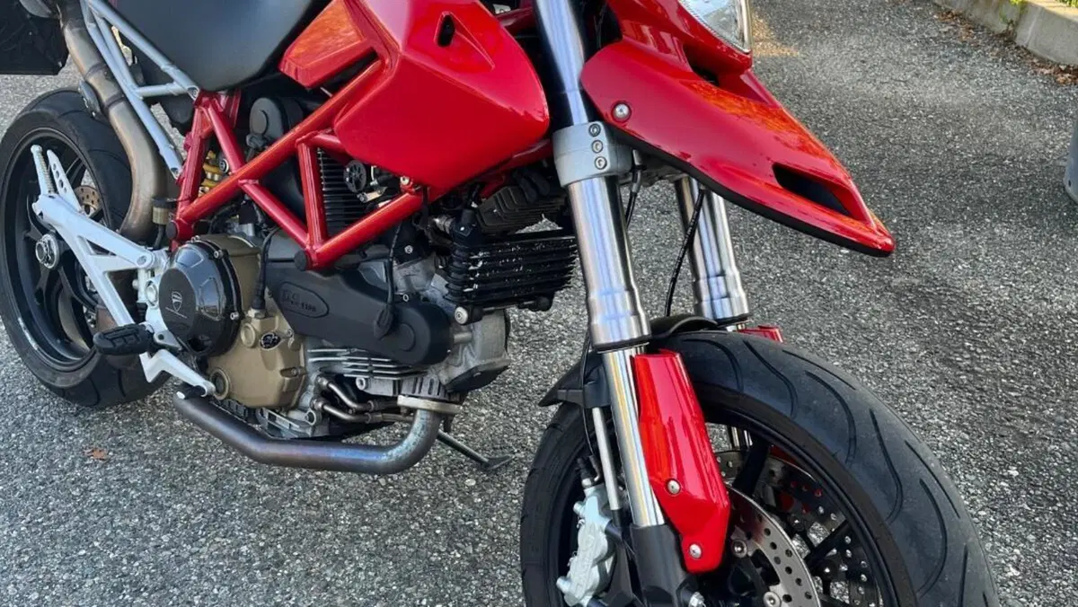 Ducati Hypermotard 1100 (2007 - 09)  (11)