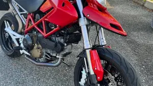 Ducati Hypermotard 1100 (2007 - 09)  (11)