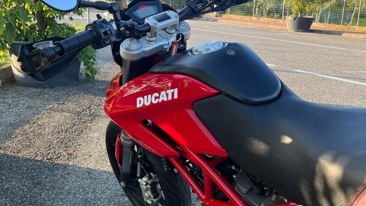 Ducati Hypermotard 1100 (2007 - 09)  (12)