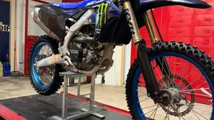Yamaha YZ 450 F Monster Energy Yamaha Racing Edition (2025)  (3)