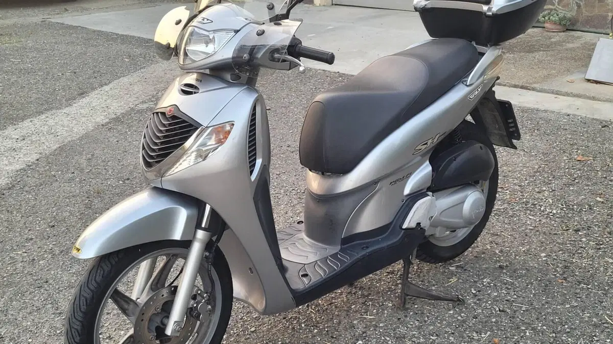 Honda SH 150i (2005 - 08)  (4)