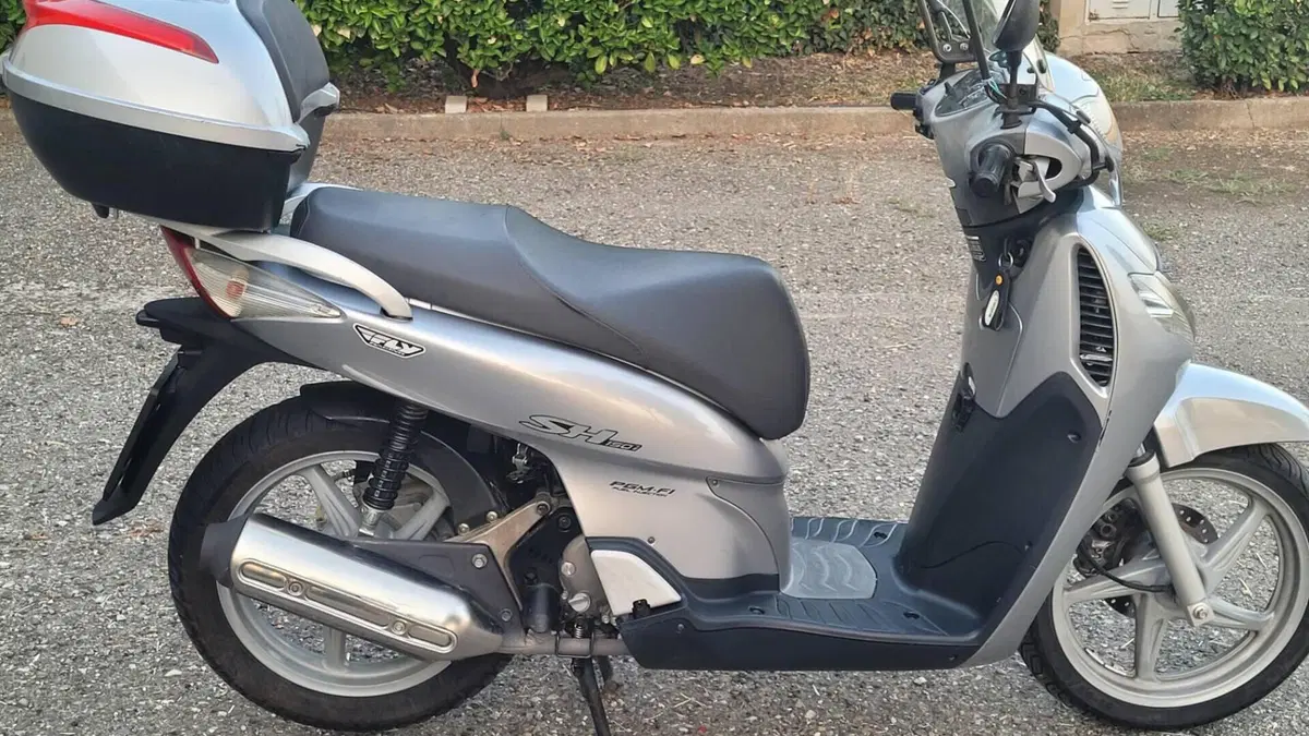 Honda SH 150i (2005 - 08)  (5)
