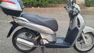 Honda SH 150i (2005 - 08)  (5)