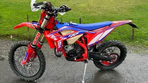 Betamotor RR 125 2T Enduro Racing (2022)  (2)