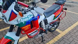 Honda   (4)