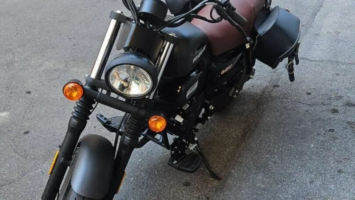 Um Italia Renegade Sport 125 (2023 - 26)  (2)