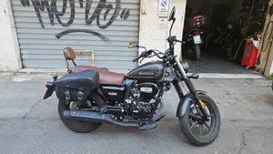 Um Italia Renegade Sport 125 (2023 - 26)  (3)