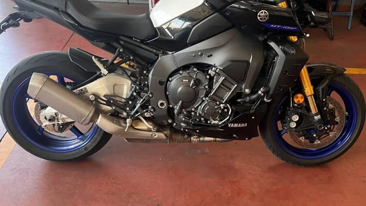 Yamaha MT-10 SP (2022 - 25)  (2)