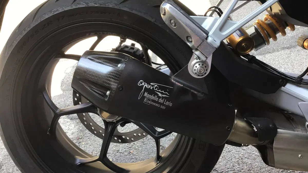 Moto Guzzi V100 Mandello S (2022 - 24)  (5)