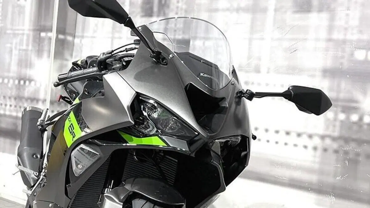 Kawasaki Ninja 125 (2025 - 26)  (9)